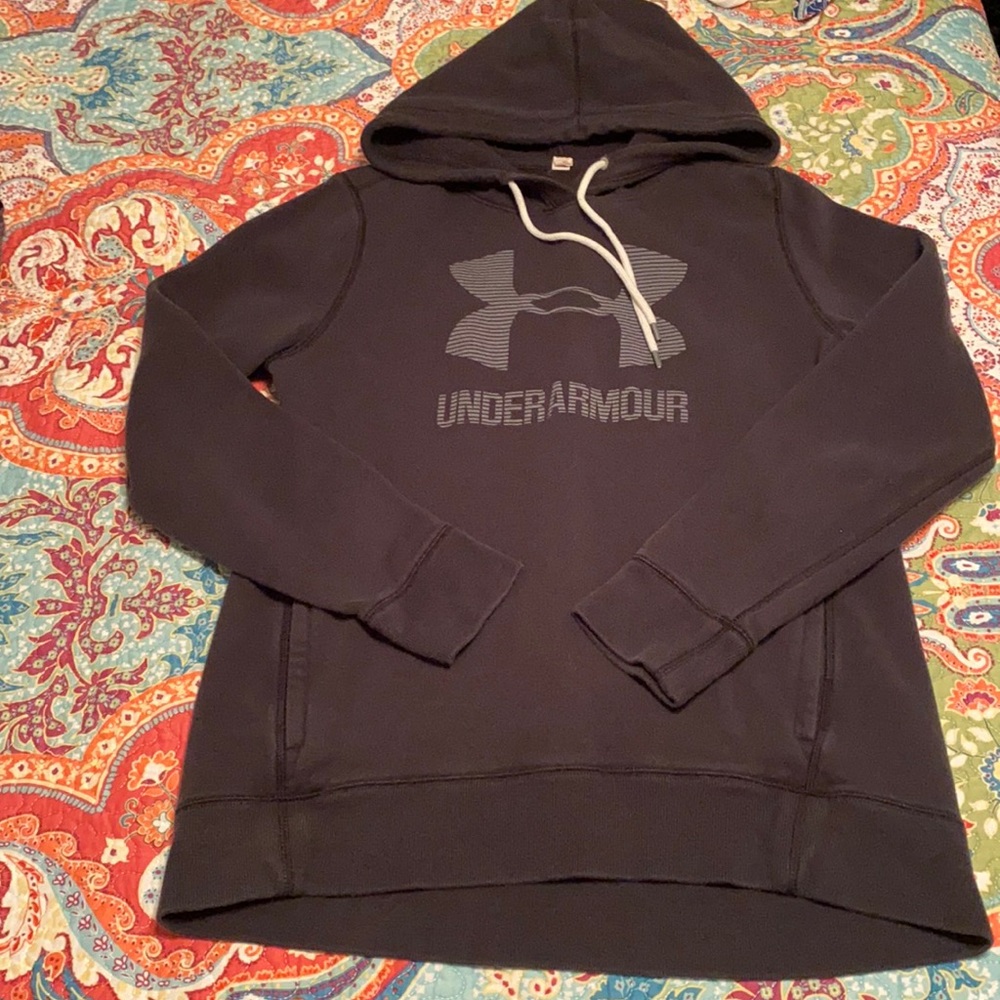 Under Armour Hoodie! Women’s size M.
